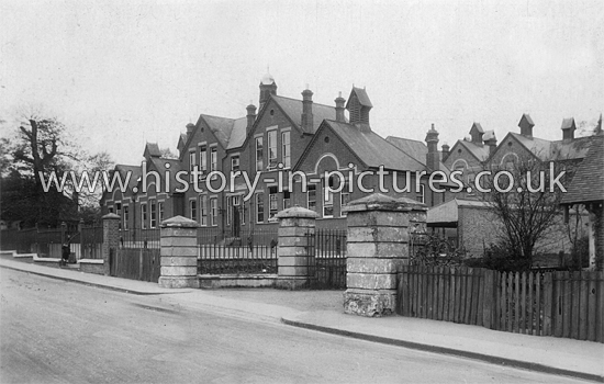 Ray Lodge School, Snakes Lane, Woodford Green, Essex, c.1920